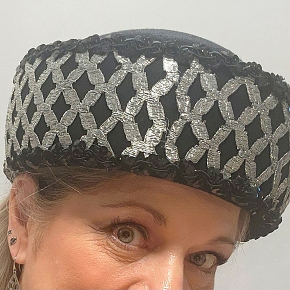 Michael Howard 100% Wool Pillbox Hat main image 9
